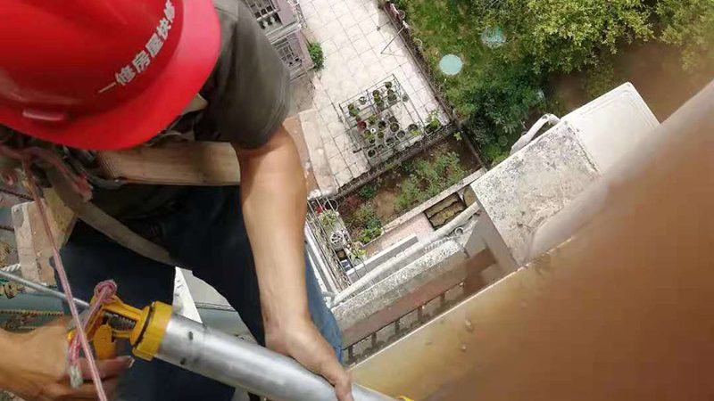 自粘防水卷材：揭秘十大品牌背后的技术奥秘